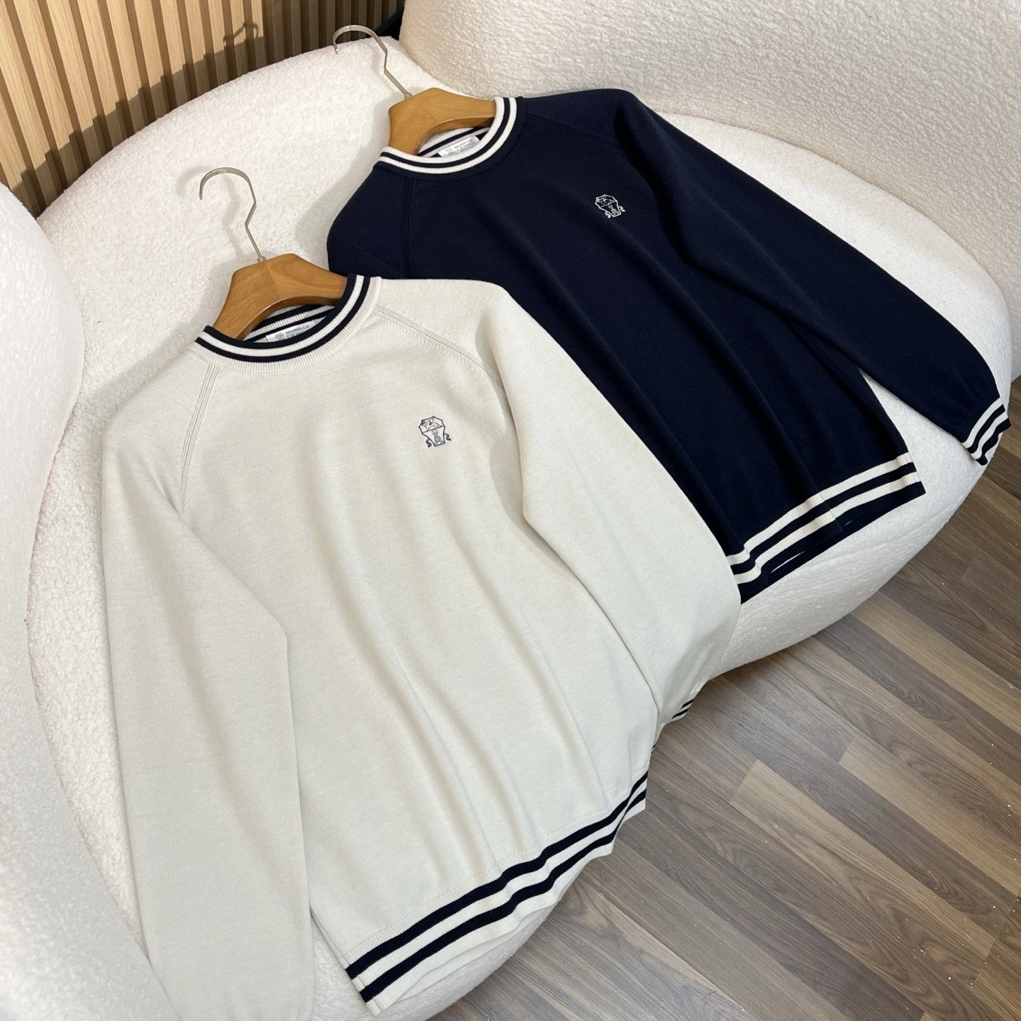wg.luxury-- 2ru9588o wool embroidery 2colour item: E-F443J1819-2H